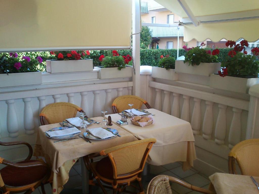 Hotel La Parigina Lignano Sabbiadoro Exterior photo